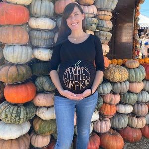 Mommy's Lil Pumpkin Maternity Shirt- Halloween ready🎃